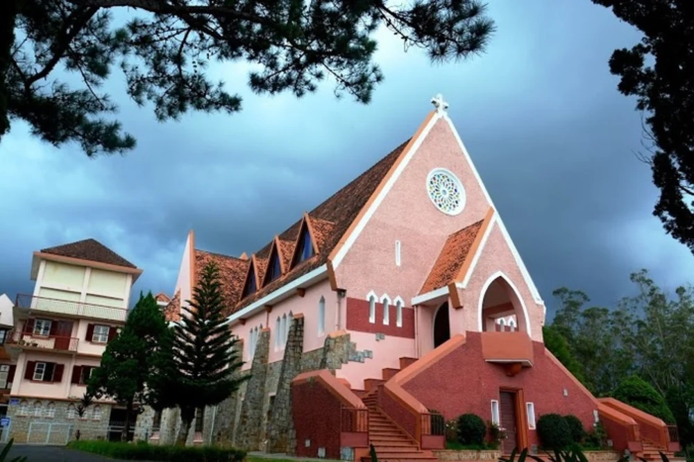 Nhà Thờ Domaine De Marie Đà Lạt
